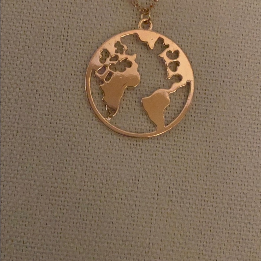 Women’s necklace